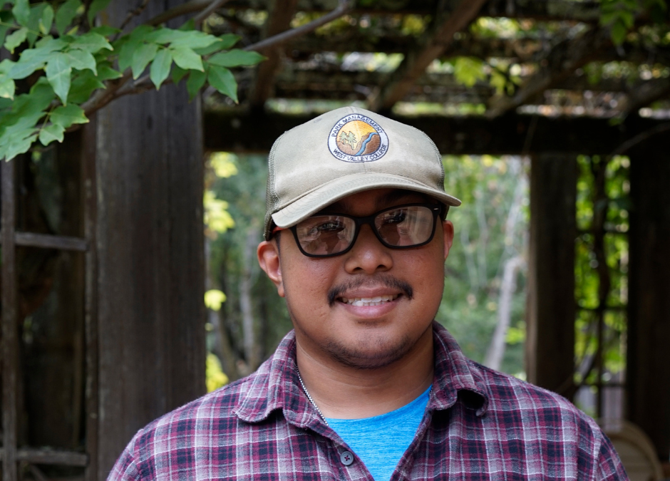 Noel Rayos del Sol (he/him)