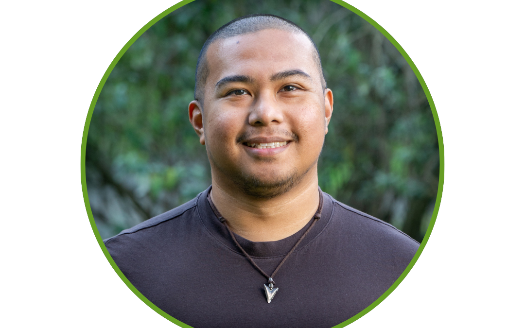 Noel Rayos del Sol (he/him)